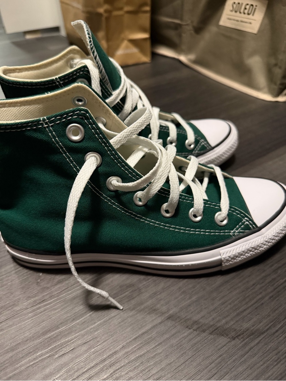 Converse Chuck 70 Women's size 7